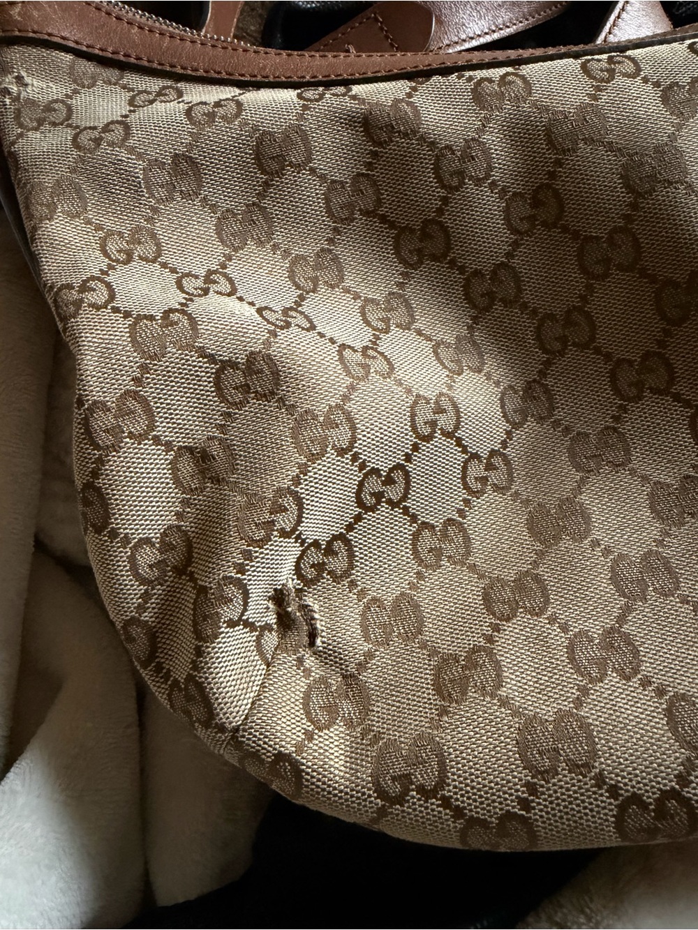 Gucci Pre-Owned Authentic Hobo Bag Monogram Canvas - callouts! - Picture 6 of 9